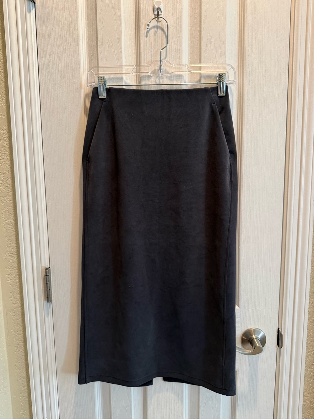 Lululemon Classic Black Midi Pencil Skirt - Women's